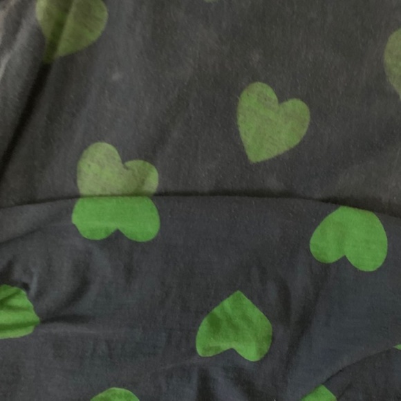 Urban Outfitters / Heart Breaker Tee Shirt - Picture 7 of 8